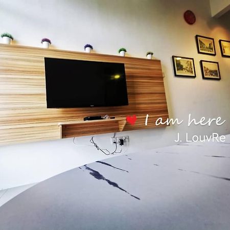 Studio Apartment Pasar Malam J.Louvre Танах-Рата Экстерьер фото